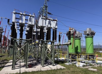 Vysílač HDO 110 kV - vazební transformátory + kondenzátorové baterie C2